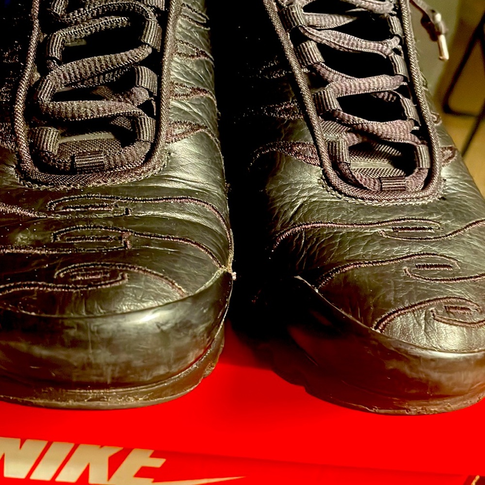 Black leather Airmax